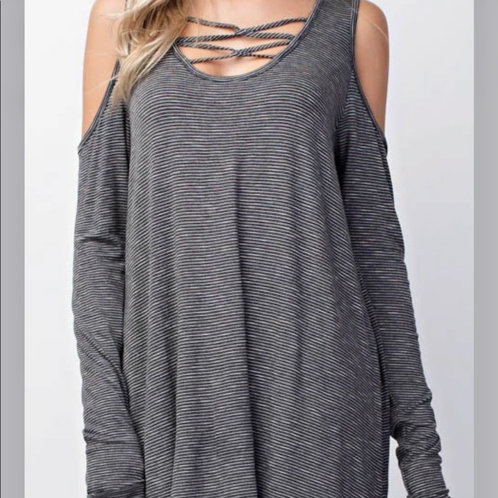 Pin stripe cross cross cold shoulder top